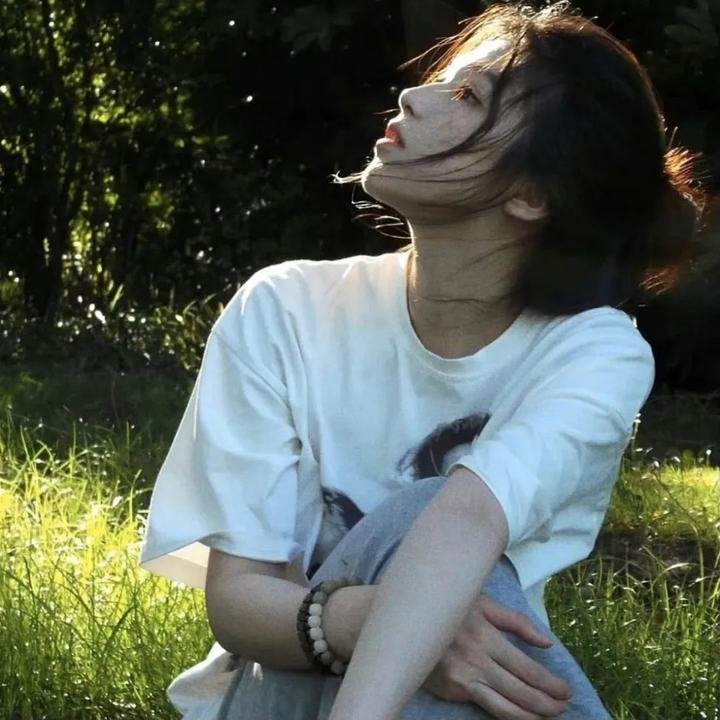 闪婚娶个小村姑，霍总赢麻了